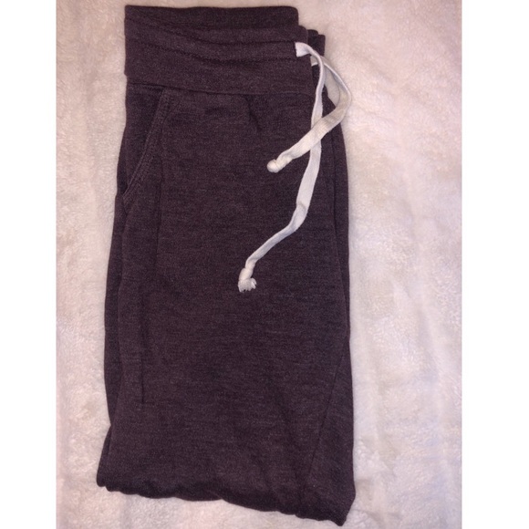 Maroon Joggers - Picture 2 of 3